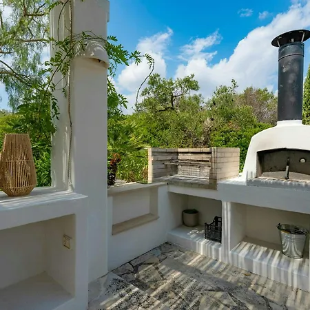 Mediterranean With Pool & Sauna Near Сasa de vacaciones Ostuni